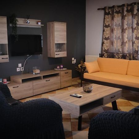 Vretti'S Apartment Fratsia Екстериор снимка